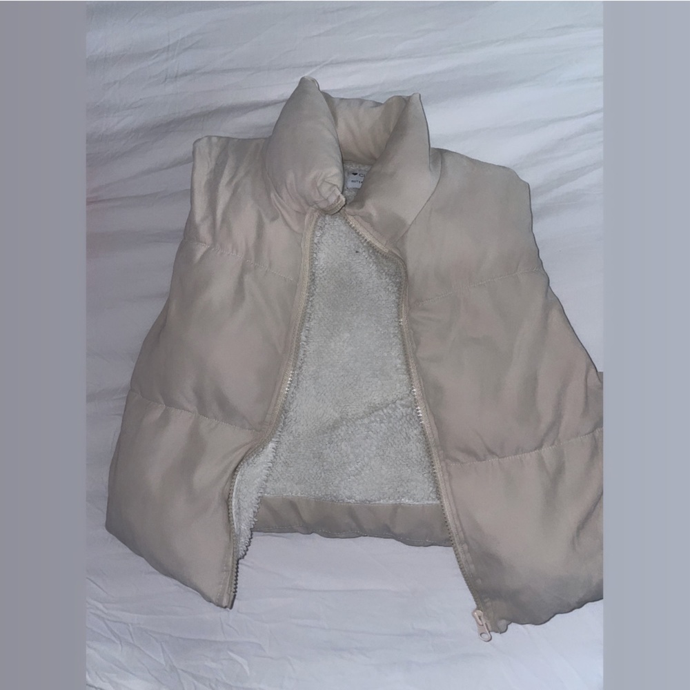 Size S puffer vest